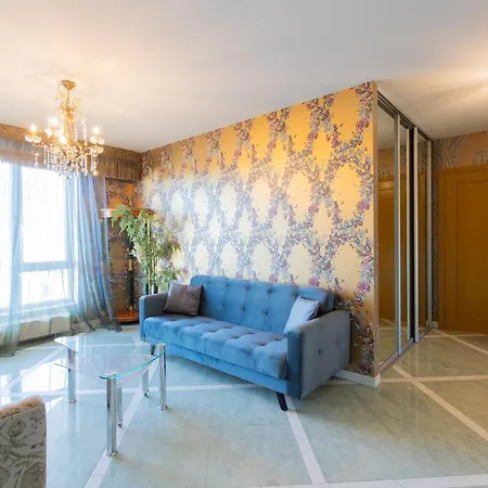 Royal Penthouse Whith Free Parking Apartment
