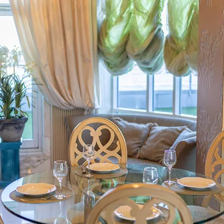Apartment Royal Penthouse Whith Free Parking *